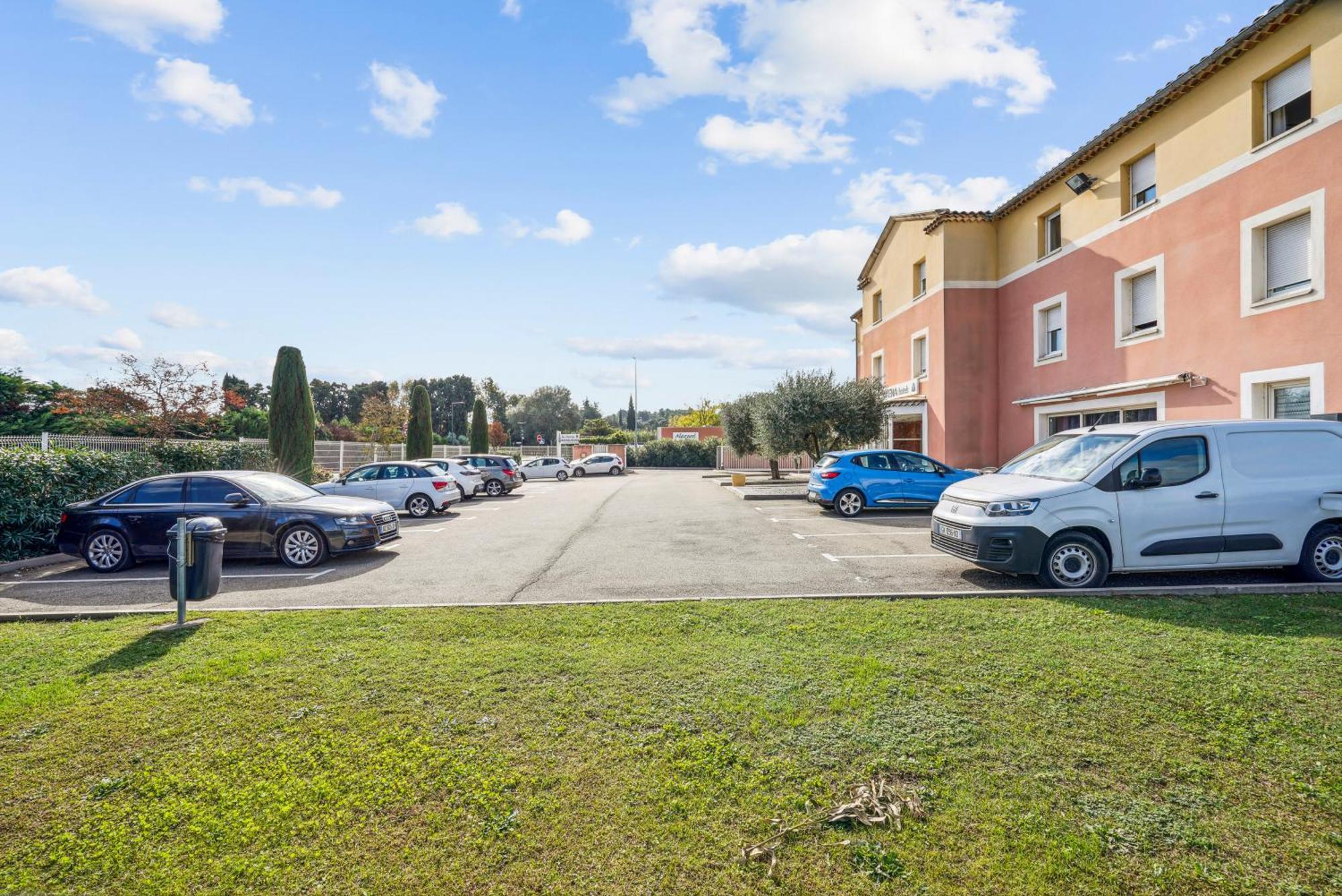 Hotel Akena Chateaurenard - Parc Des Expositions Avignon Dış mekan fotoğraf