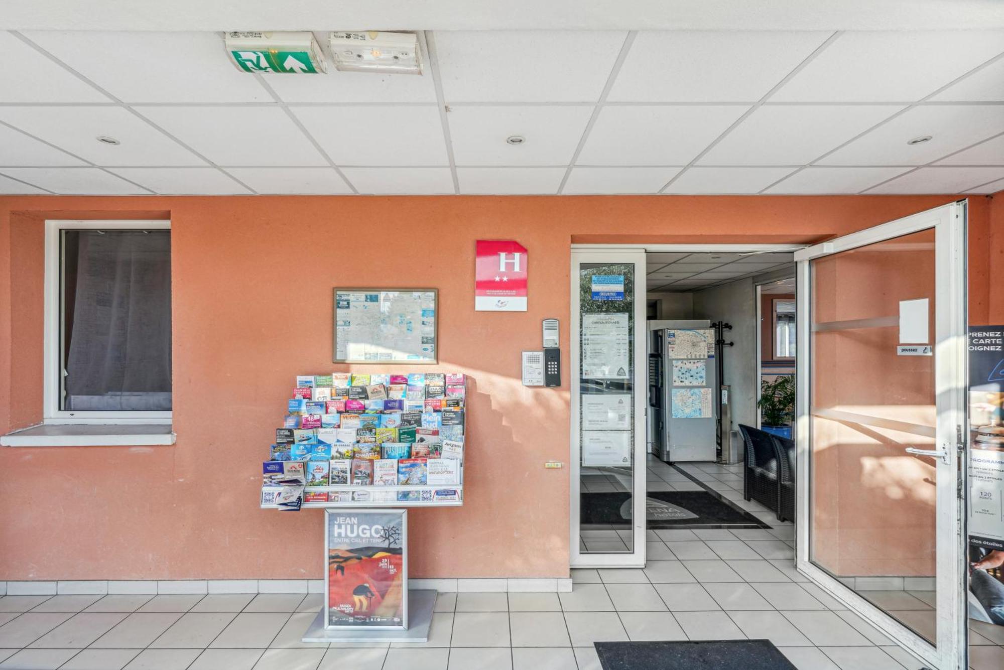 Hotel Akena Chateaurenard - Parc Des Expositions Avignon Dış mekan fotoğraf