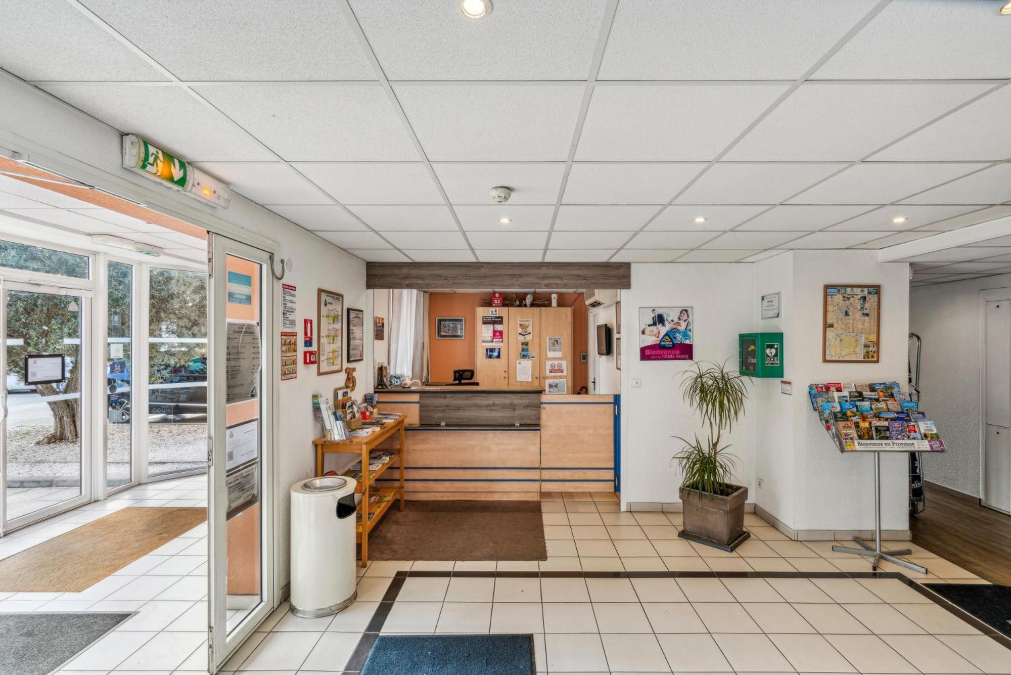 Hotel Akena Chateaurenard - Parc Des Expositions Avignon Dış mekan fotoğraf