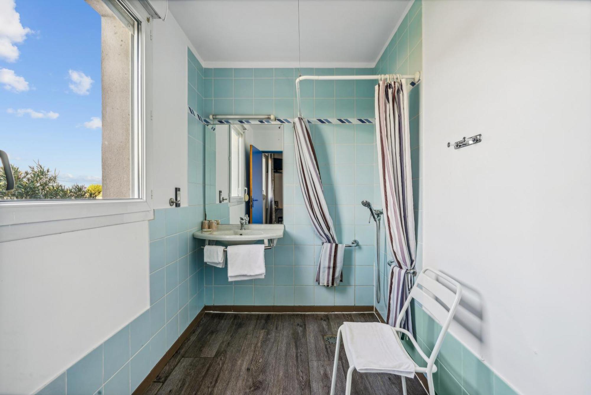 Hotel Akena Chateaurenard - Parc Des Expositions Avignon Dış mekan fotoğraf
