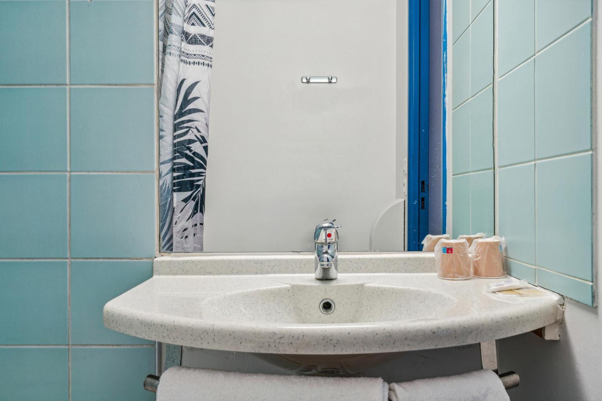 Hotel Akena Chateaurenard - Parc Des Expositions Avignon Dış mekan fotoğraf