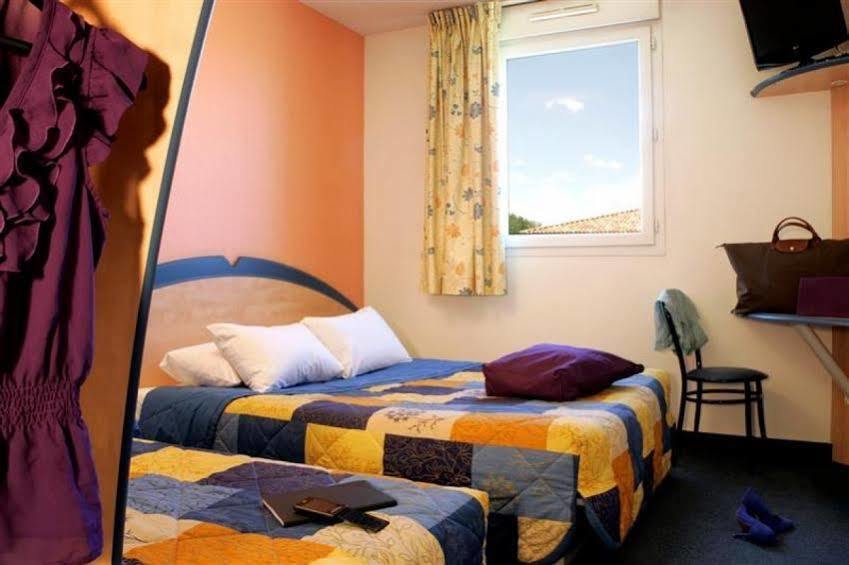 Hotel Akena Chateaurenard - Parc Des Expositions Avignon Dış mekan fotoğraf